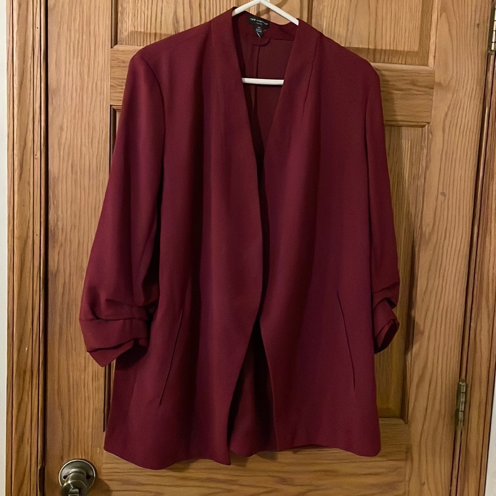 ⭐️The Limited blazer ⭐️ - Picture 1 of 3
